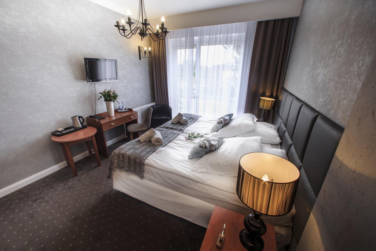 Rezydencja Pod Teznia & Spa Inowrocław Exteriör bild