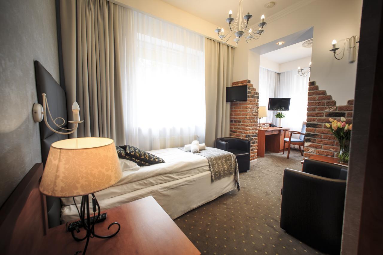 Rezydencja Pod Teznia & Spa Inowrocław Exteriör bild
