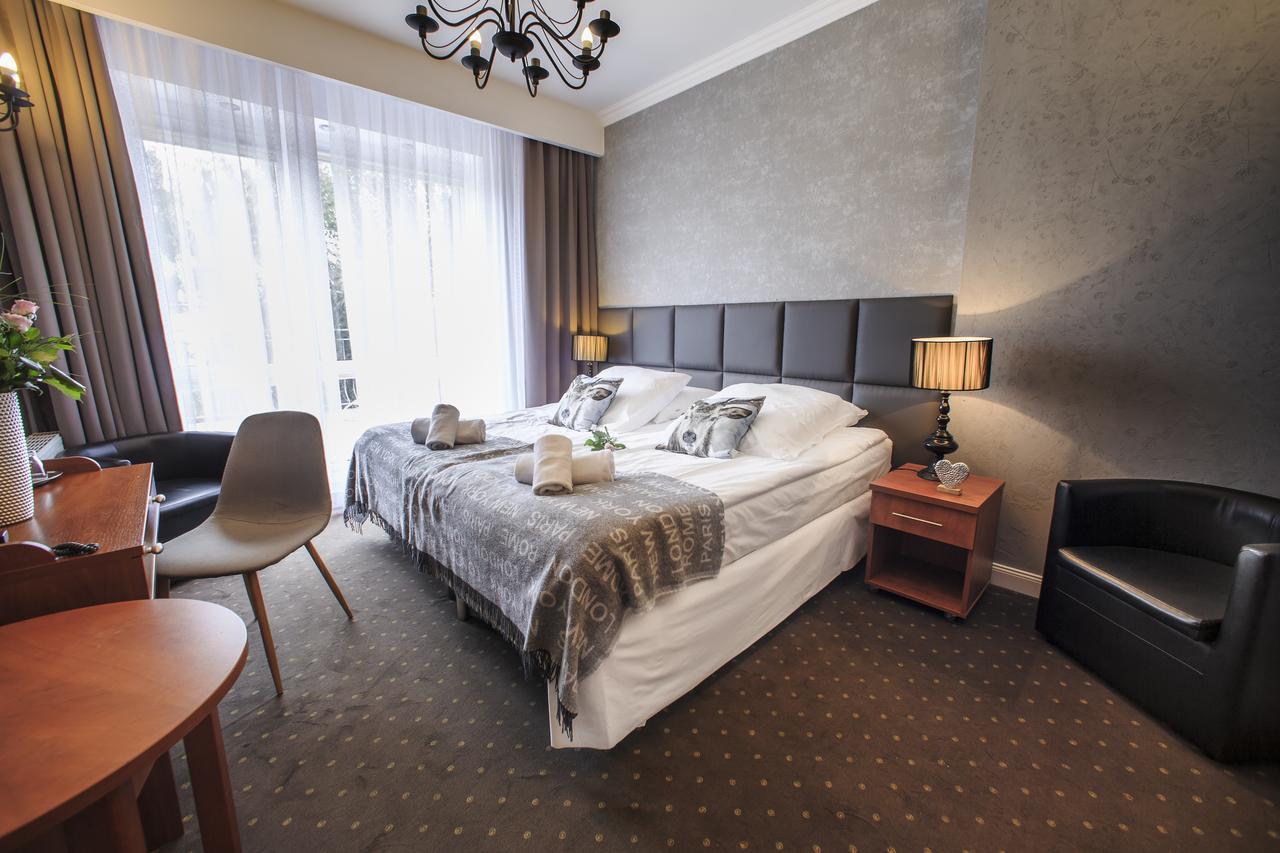 Rezydencja Pod Teznia & Spa Inowrocław Exteriör bild