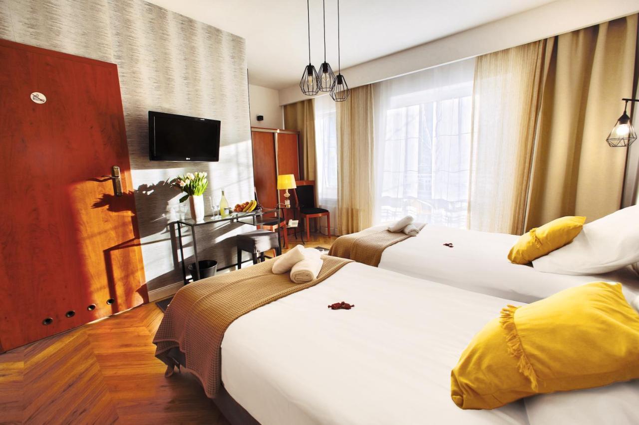 Rezydencja Pod Teznia & Spa Inowrocław Exteriör bild